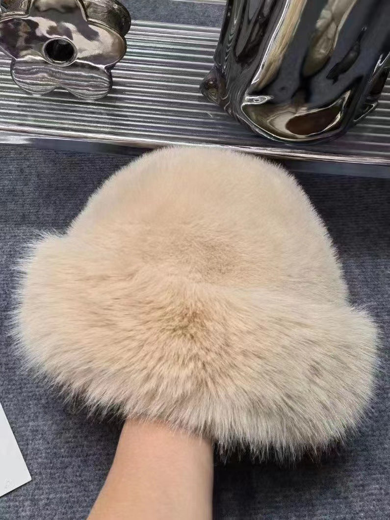 Bonnet Élégant En Fourrure