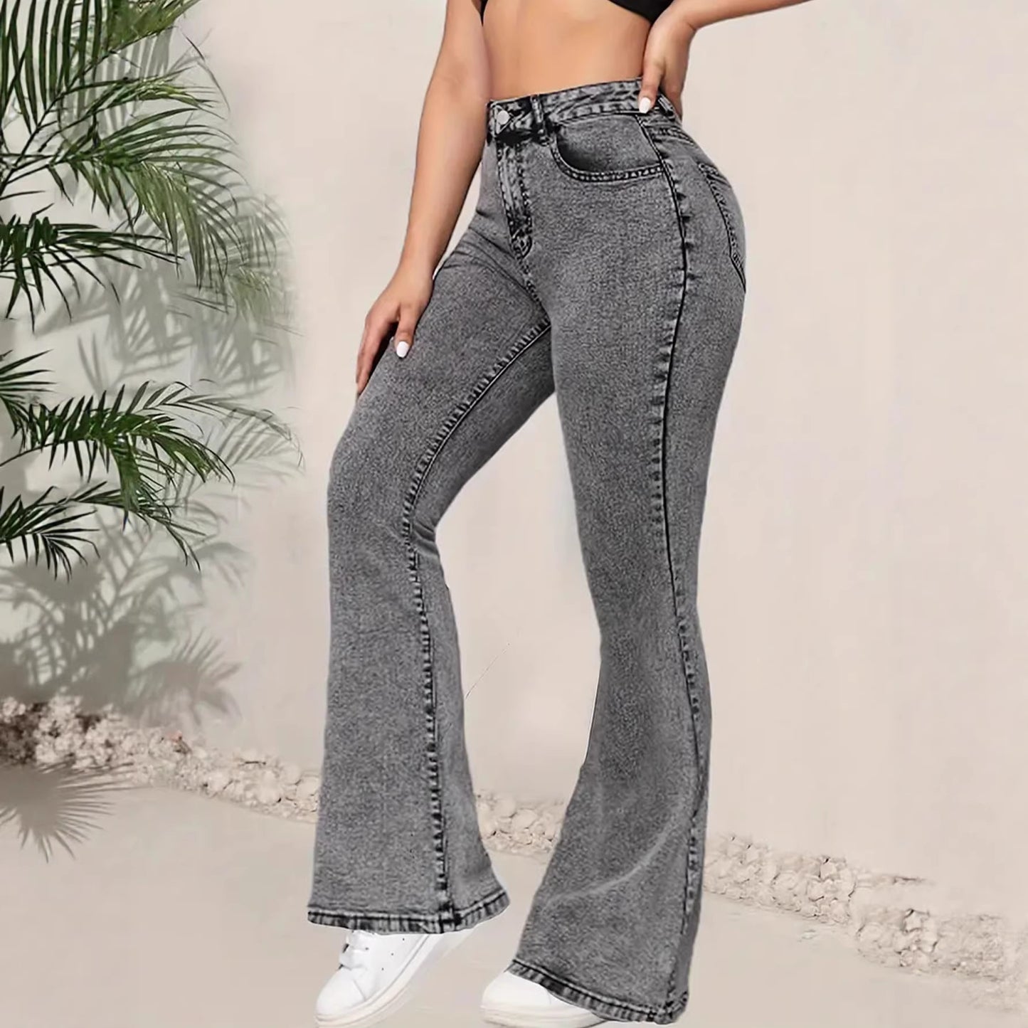Jean Bootcut Taille Haute – Coupe Évasée & Tendance