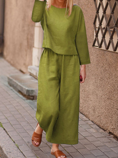 Ensemble deux pièces pour femme : chemise et pantalon amples