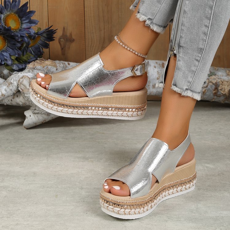 Sandales Compensées Brillantes – Bout Ouvert & Boucle