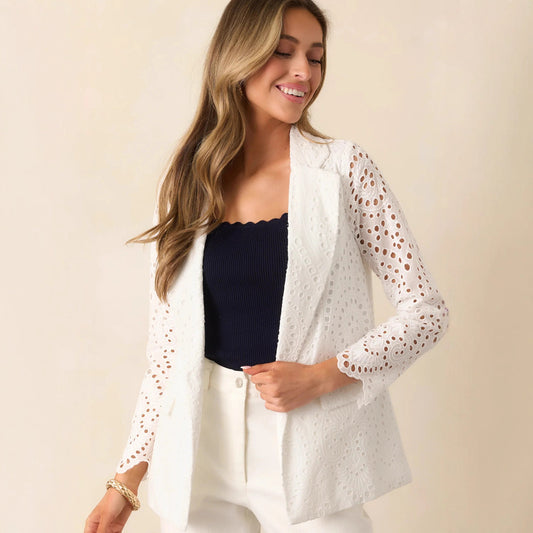 veste cintrée à fausses poches et découpes pour femme